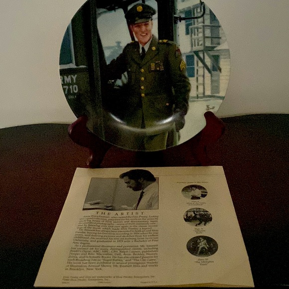 Elvis Commemorative plate - “Homecoming” - Picture 7 of 7